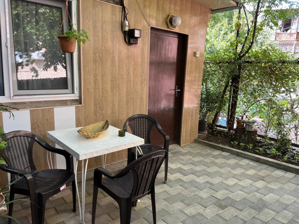 Cortile Leilighet Tbilisi Eksteriør bilde